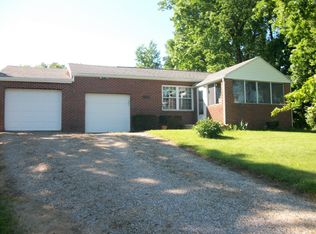 2136 Hebron Rd, Heath, OH 43056