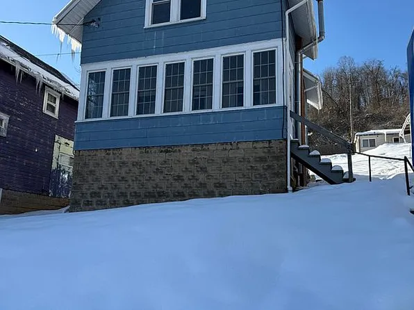 227 Woodland Ave, Clarksburg, WV 26301