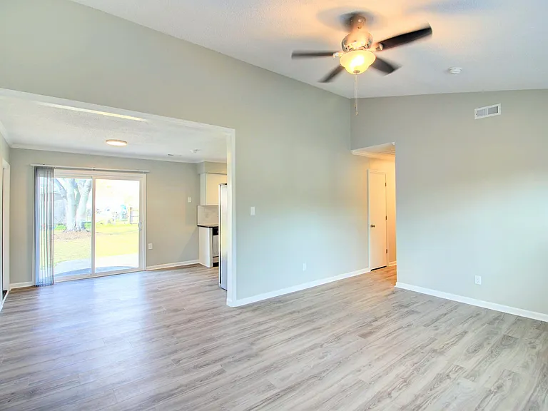 329 McCotter Blvd — Photo 13