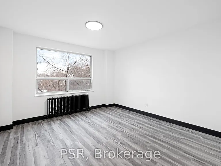 600 Eglinton Ave W #209 — Photo 14