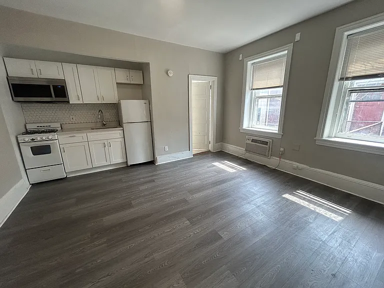501 N 35th St #3 — Photo 12