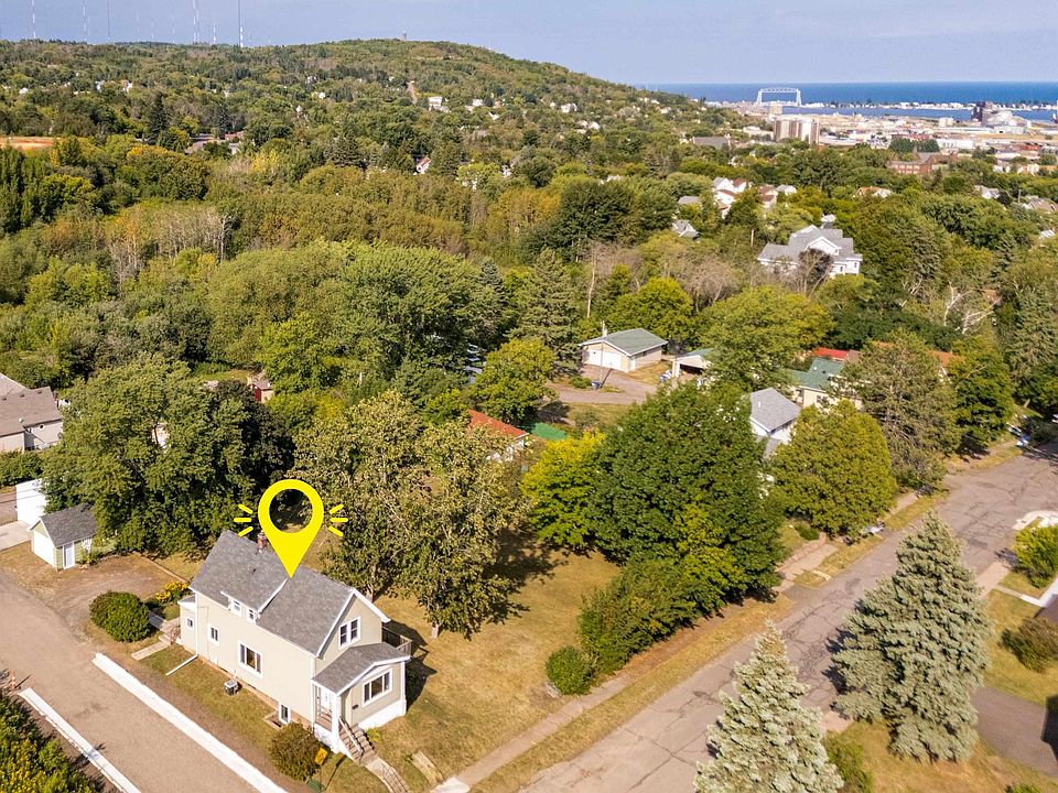 1st image of 3215 Wellington St