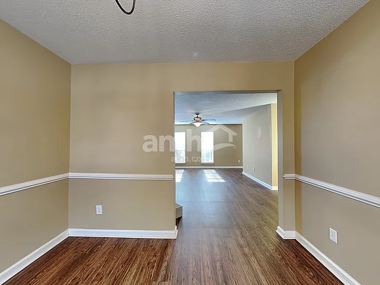 205 Fairview Lake Way — Photo 7