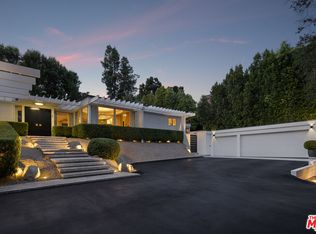 16745 Bosque Dr, Encino, CA 91436