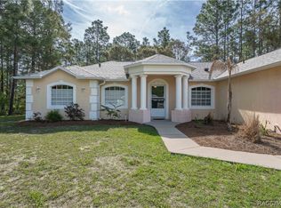 21 Sanders Cir, Homosassa, FL 34446
