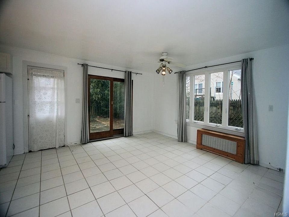Photo taken prior to tenancy