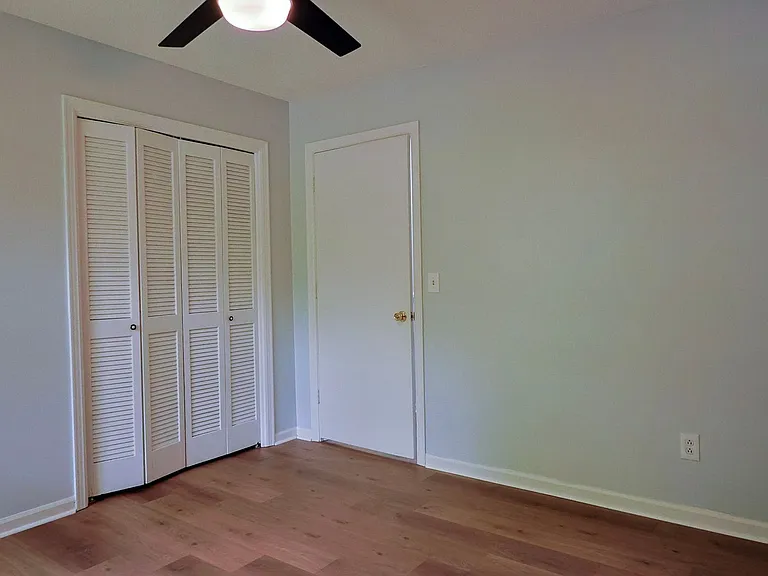 205 Tamassee Dr — Photo 6