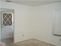 4th image of 9710 Crooked Wood Ln