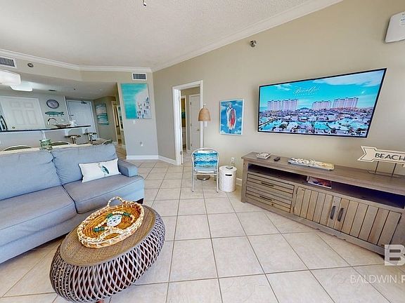 5th image of 527 Beach Club Trl APT D1504