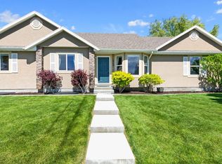 1049 N Jack Rabbit Run, Saratoga Springs, UT 84045