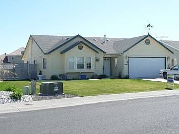 1st image of 313 E Belair Dr