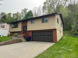 1826 Spruce Dr, Red Wing, MN 55066