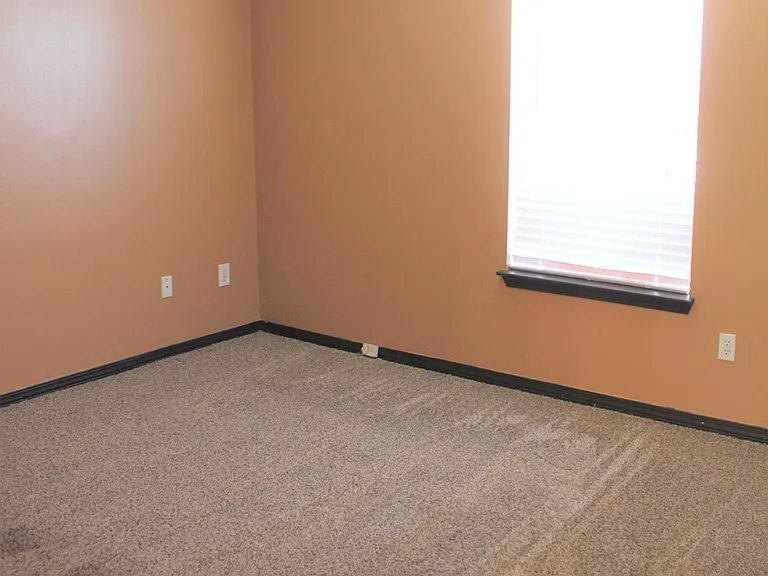 3665 Burton Cir — Photo 12