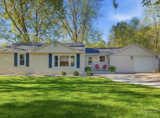 3204 Grant Ln, Midland, MI 48642