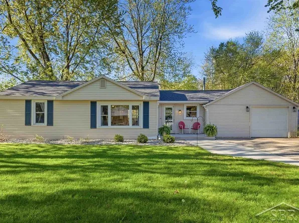 3204 Grant Ln, Midland, MI 48642