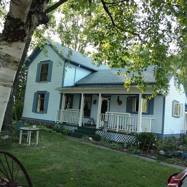Exterior painted 2016
