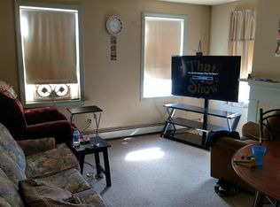 40 Middle St APT 3, Orono, ME 04473