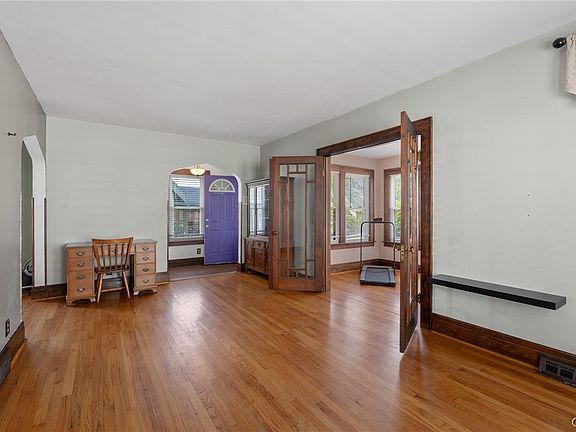 4th image of 245 Dale St #47