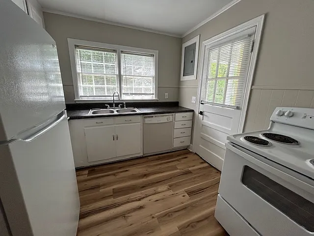 812 10th St N #4 — Photo 7