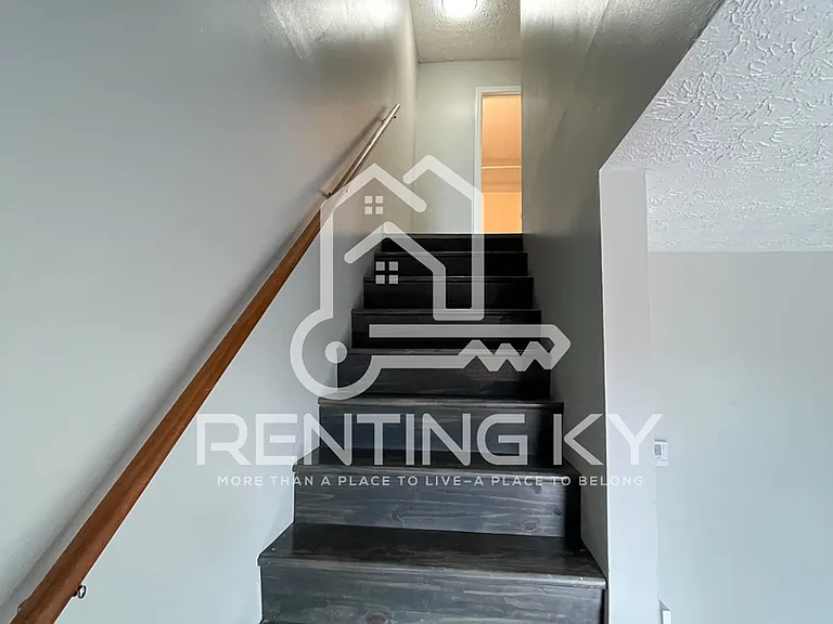 1639 Foxhaven Dr — Photo 6