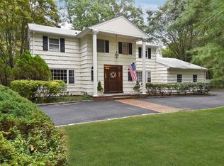 Centre Island Rd, Centre Island, NY 11771