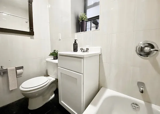 Rented by Voro NYC | media 14