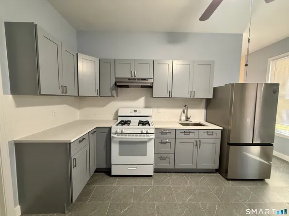 262 Lloyd St #1, New Haven, CT 06513