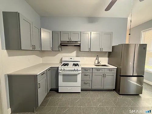 262 Lloyd St #1 Photo 1