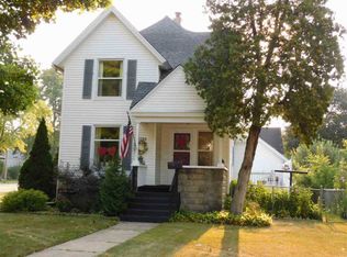 1304 Garfield Ave, Belvidere, IL 61008