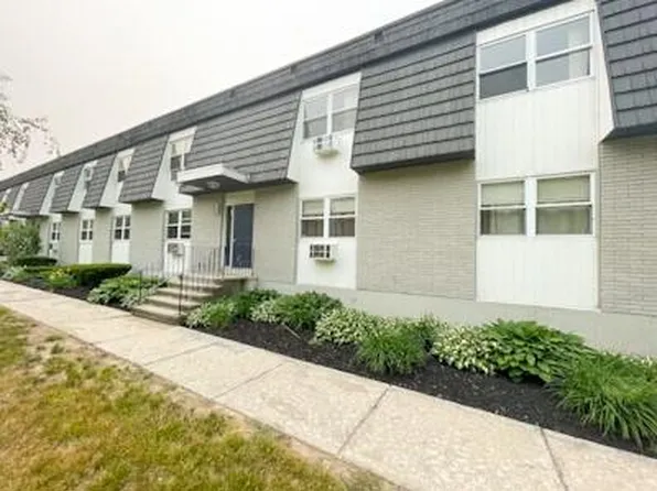 4 White Gate Drive #L, Wappingers Falls, NY 12590