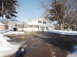 1065 3rd St, Waukee, IA 50263