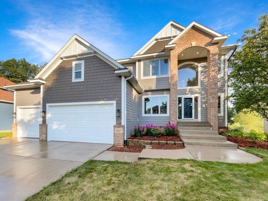 2412 132nd Ave NE, Blaine, MN 55449