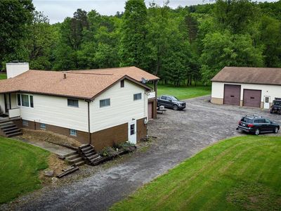 829 Saxonburg Rd, Butler, PA, 16002