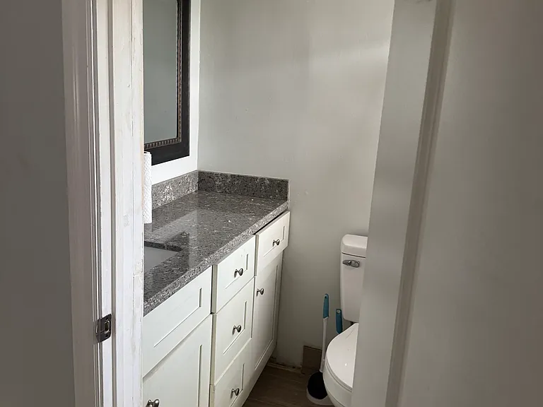 1821 NE 41st St — Photo 1