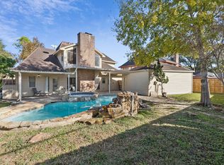 14819 Walbrook Dr, Sugar Land, TX 77498