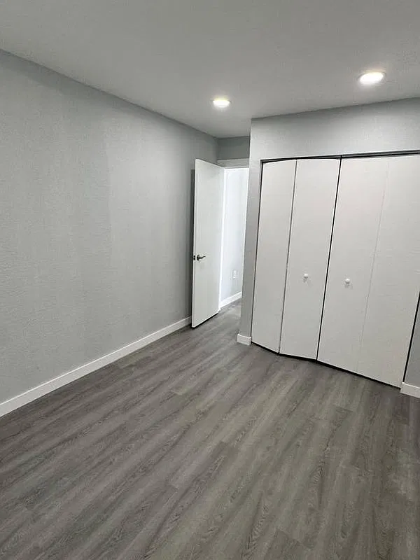 1 bed, 1.0 bath, 450 sqft, $1,000 — Photo 2