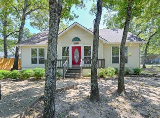 1029 Shoreline Dr, West Tawakoni, TX 75474
