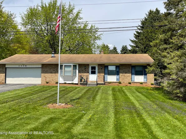 1116 W Herbison Dr, Dewitt, MI 48820