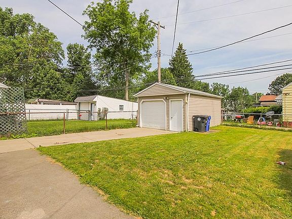4th image of 12204 Brighton Ave