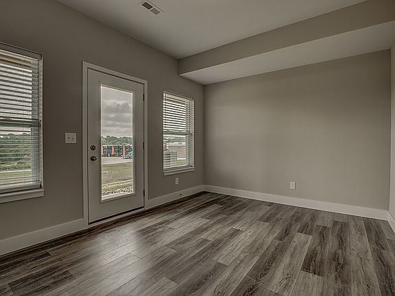3rd image of 2311 Anderson Rd #2311