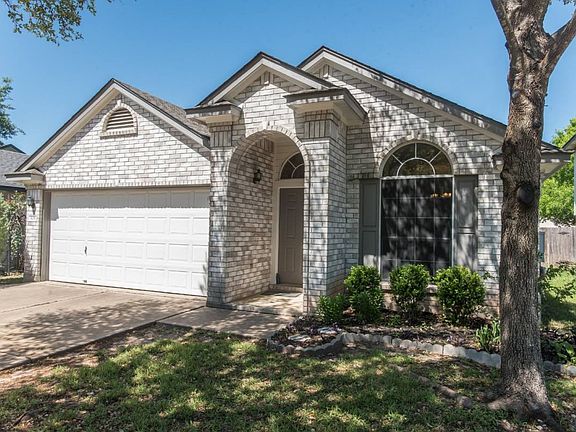 2nd image of 909 House Creek Dr