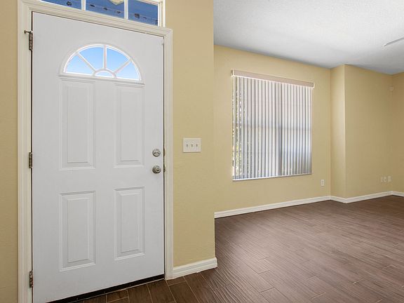 2nd image of 201 Watts Ln APT C