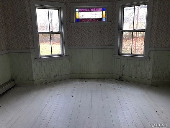 5th image of 308 Washington Ave