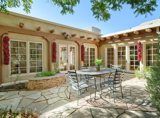 504 Luna Blvd NW, Albuquerque, NM 87102