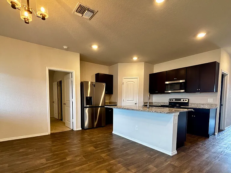 812 Indigo Way — Photo 4