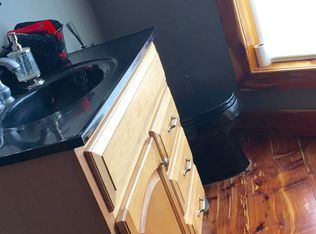 6849 SE Stanley Rd, Berryton, KS 66409