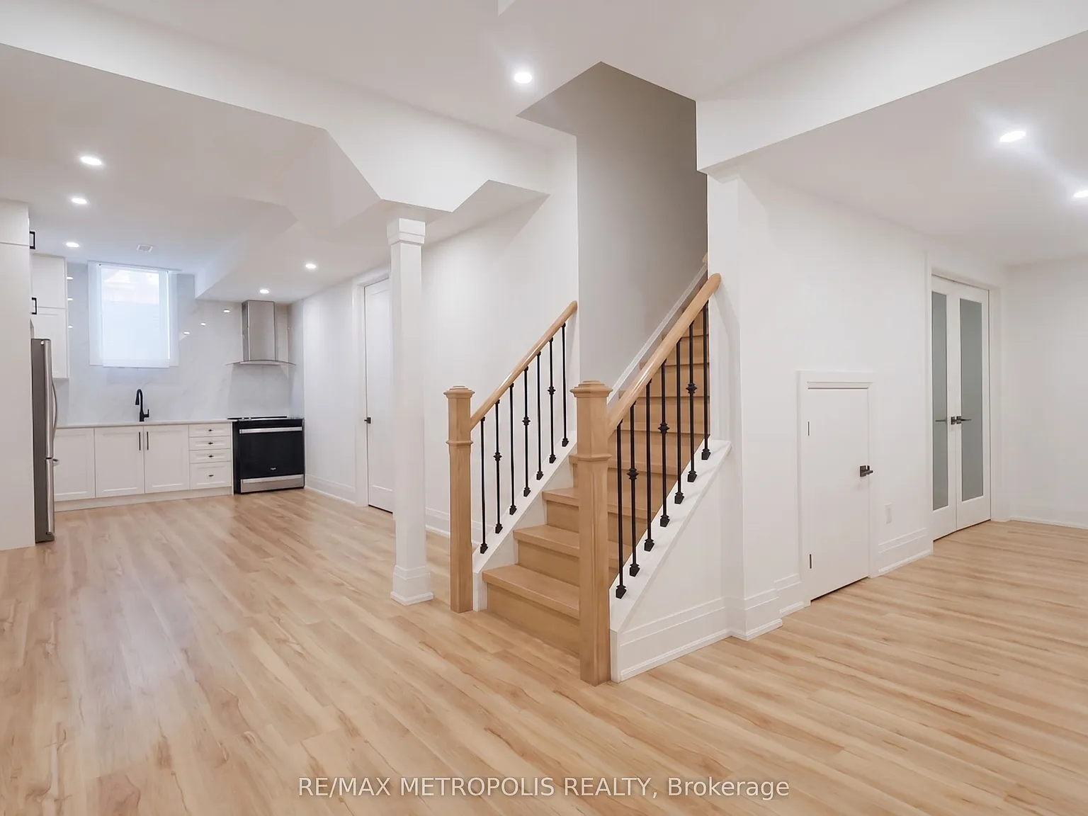 3 bed, $2,200 — Photo 3