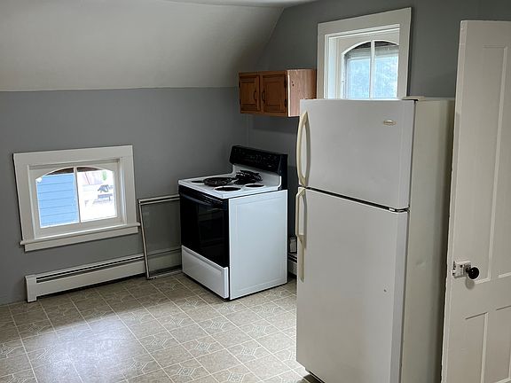 4th image of 41 S Main St #C