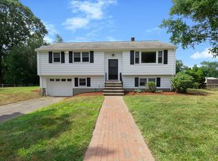 4 Grandview Rd, Danvers, MA 01923