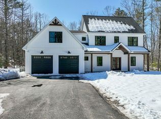 11 Dory Dr, York, ME 03909